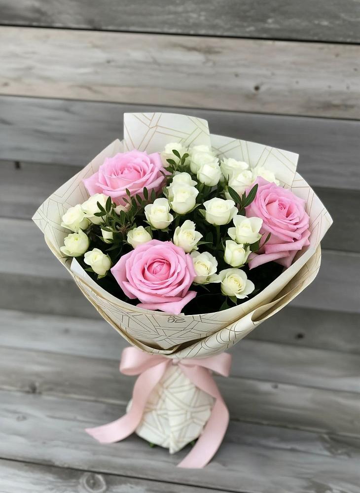 Букет цветов из: Розы в Зарубино Новгородская область