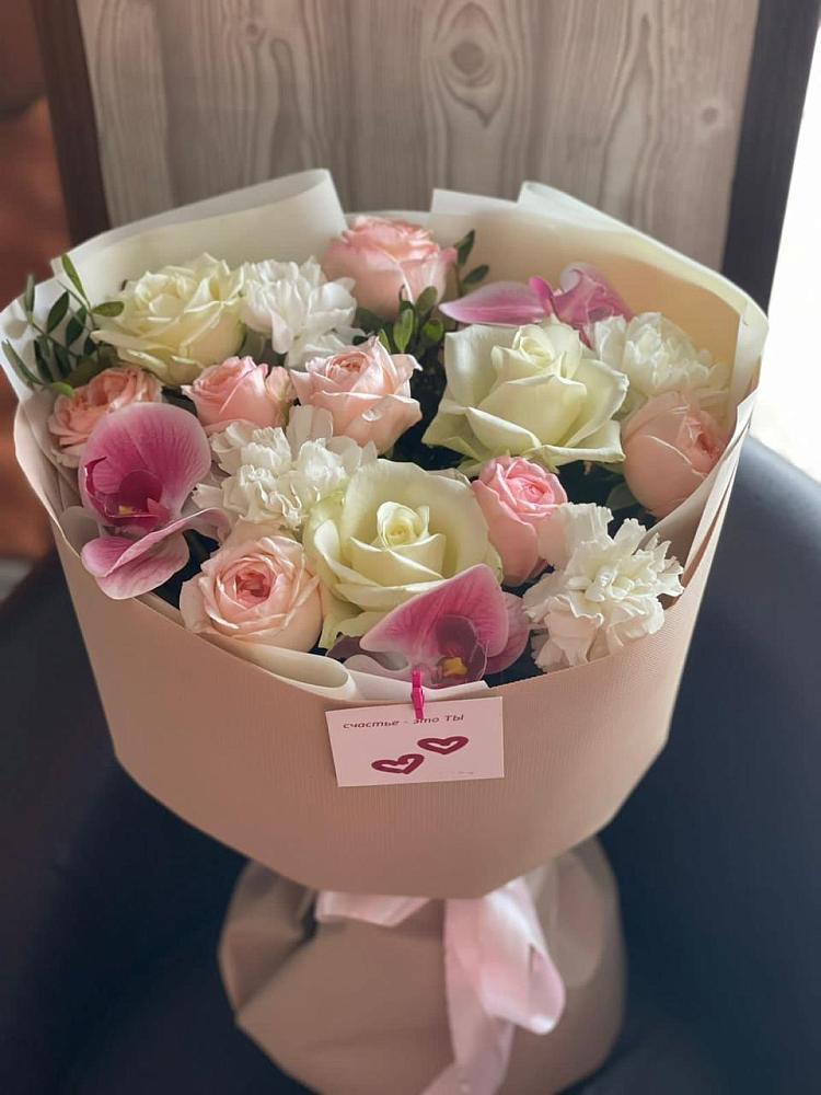 Букет цветов из: Орхидеи, Розы и Гвоздики в Зарубино Новгородская область