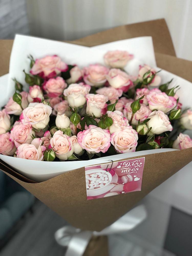 Букет цветов из: Розы в Зарубино Новгородская область