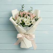 Букет цветов из:  Альстромерии в Зарубино Новгородская область