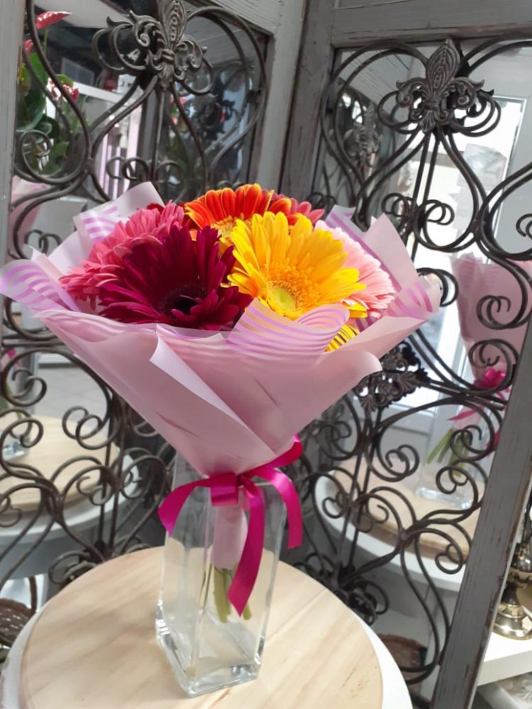 Букет цветов из: Герберы в Зарубино Новгородская область