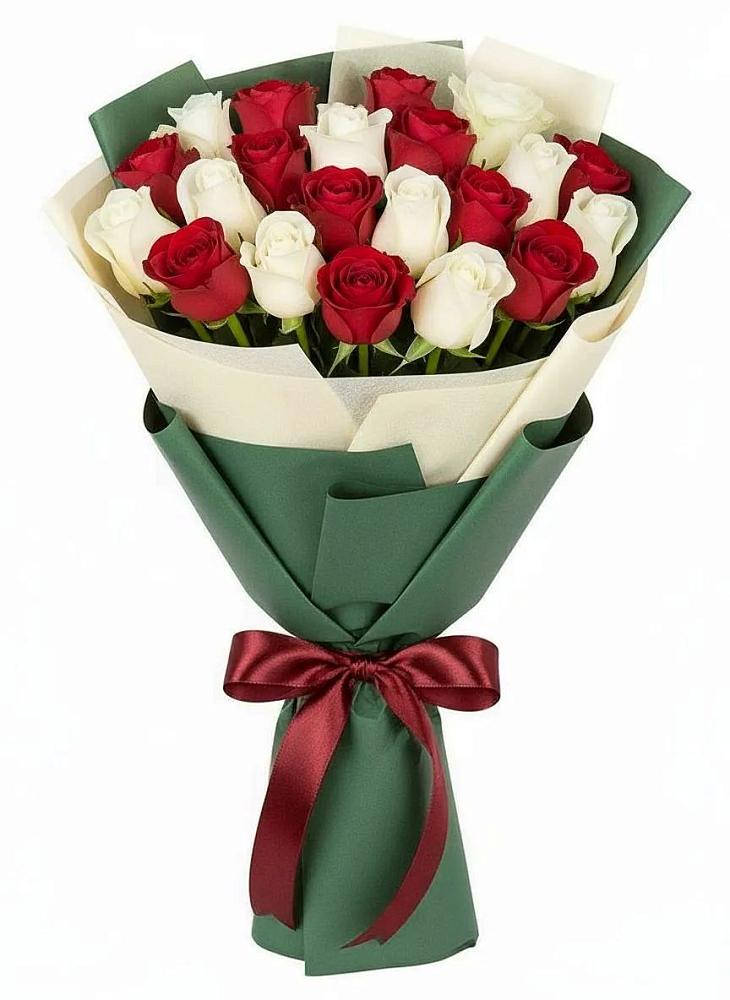 Букет Микс из красных и белых роз в Зарубино Новгородская область