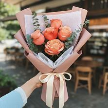 Букет цветов из:  Розы в Зарубино Новгородская область