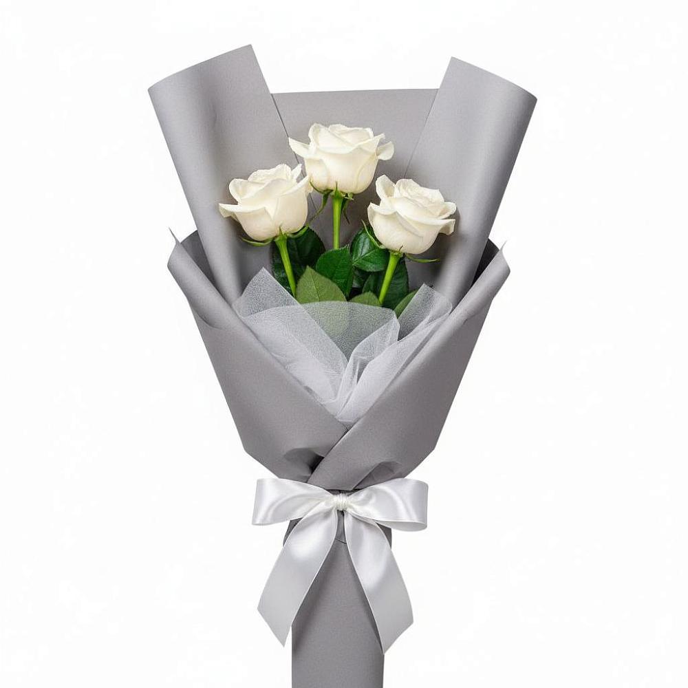 Букет 3 белые розы в Зарубино Новгородская область
