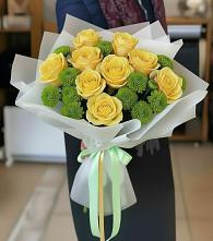 Букет цветов из:  Хризантемы и Розы в Зарубино Новгородская область