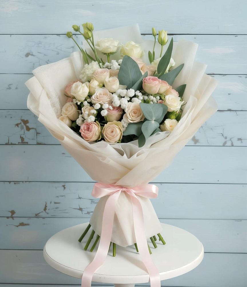 Букет цветов из: Розы и Лизиантусы в Зарубино Новгородская область