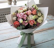 Букет цветов из:  Розы, Лизиантусы и Гвоздики в Зарубино Новгородская область