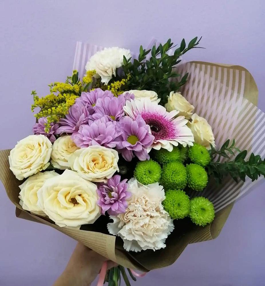 Букет цветов из: Хризантемы, Розы, Гвоздики и Герберы в Зарубино Новгородская область