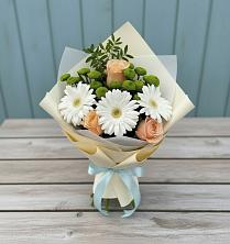 Букет цветов из:  Герберы, Розы и Хризантемы в Зарубино Новгородская область