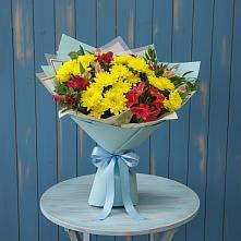 Букет цветов из:  Альстромерии и Хризантемы в Зарубино Новгородская область