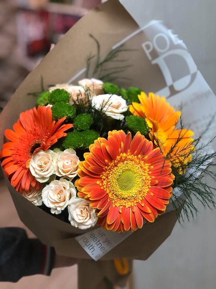 Букет цветов из: Герберы, Хризантемы и Розы в Зарубино Новгородская область