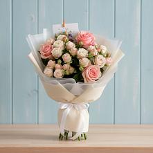 Букет цветов из:  Розы в Зарубино Новгородская область