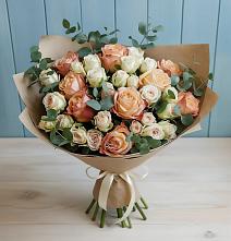 Букет цветов из:  Альстромерии и Розы в Зарубино Новгородская область