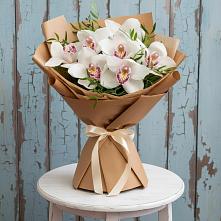Букет цветов из:  Орхидеи и Розы #REPLACE_PRED# Зарубино Новгородская область