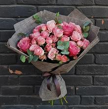Букет цветов из:  Розы в Зарубино Новгородская область