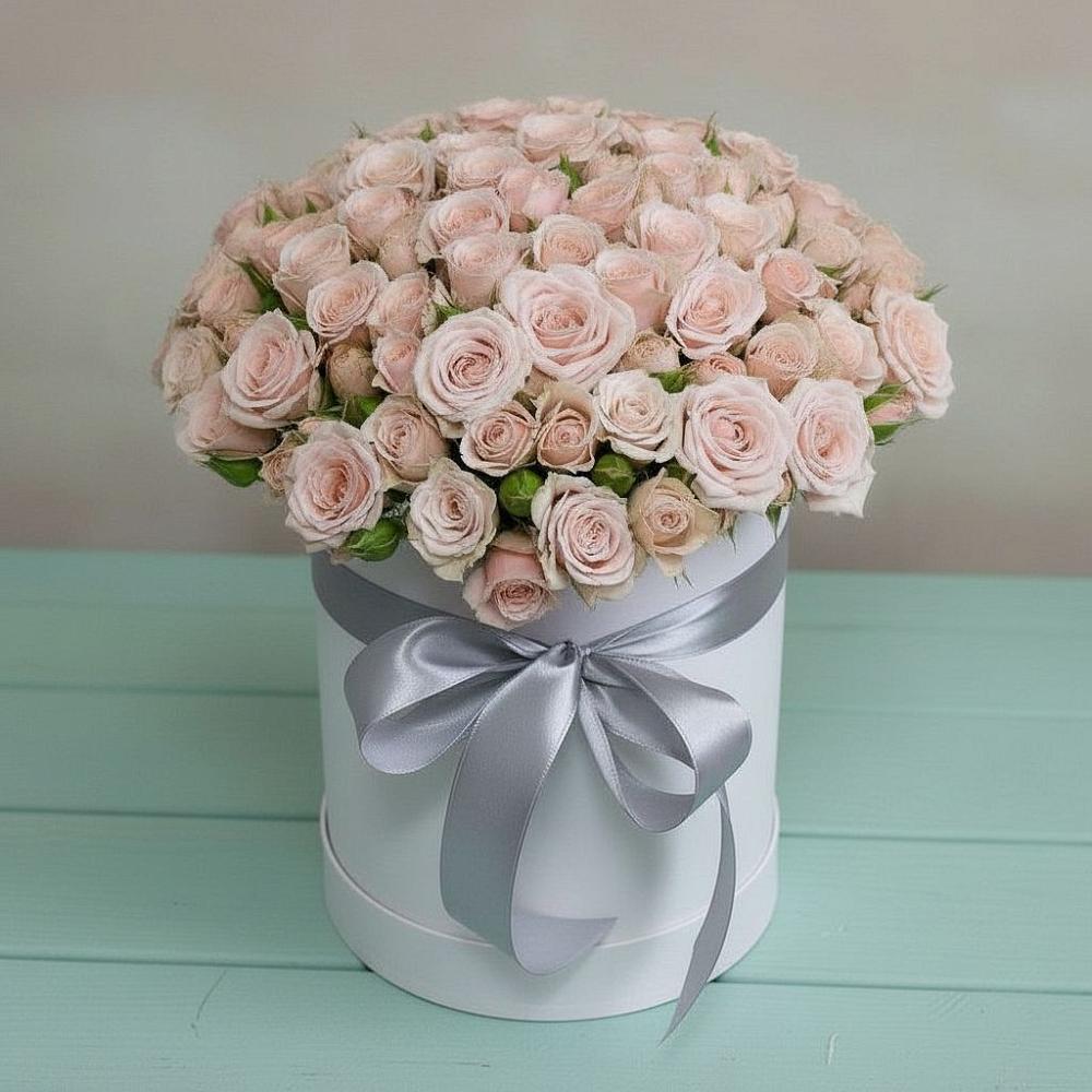 Цветочная композиция из Розы в шляпной коробке в Зарубино Новгородская область